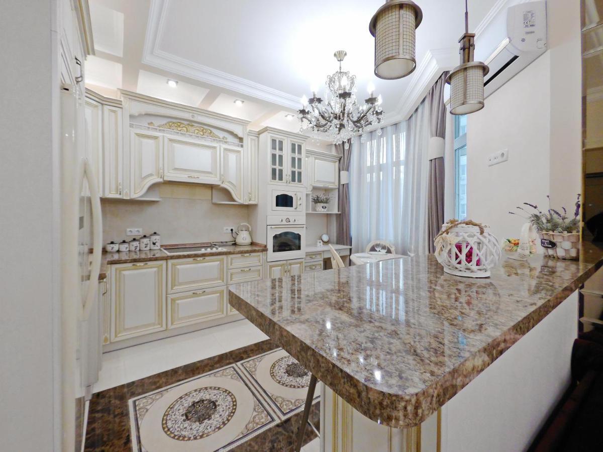 Сказочно Волшебная Квартира Соломенском Районе Добробут Kiev Exterior foto