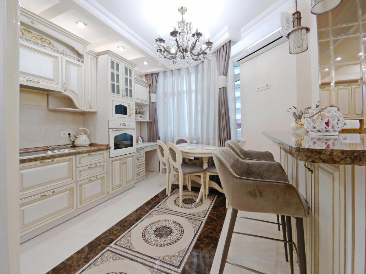 Сказочно Волшебная Квартира Соломенском Районе Добробут Kiev Exterior foto